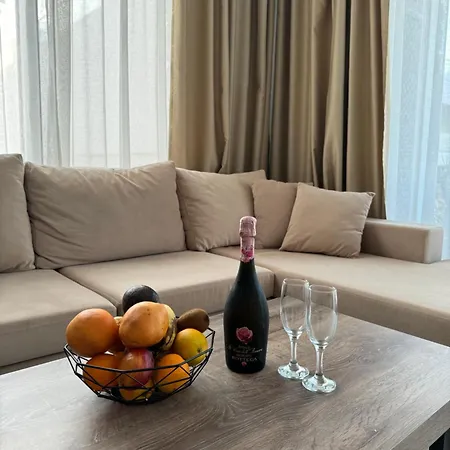 Apartament With Love *